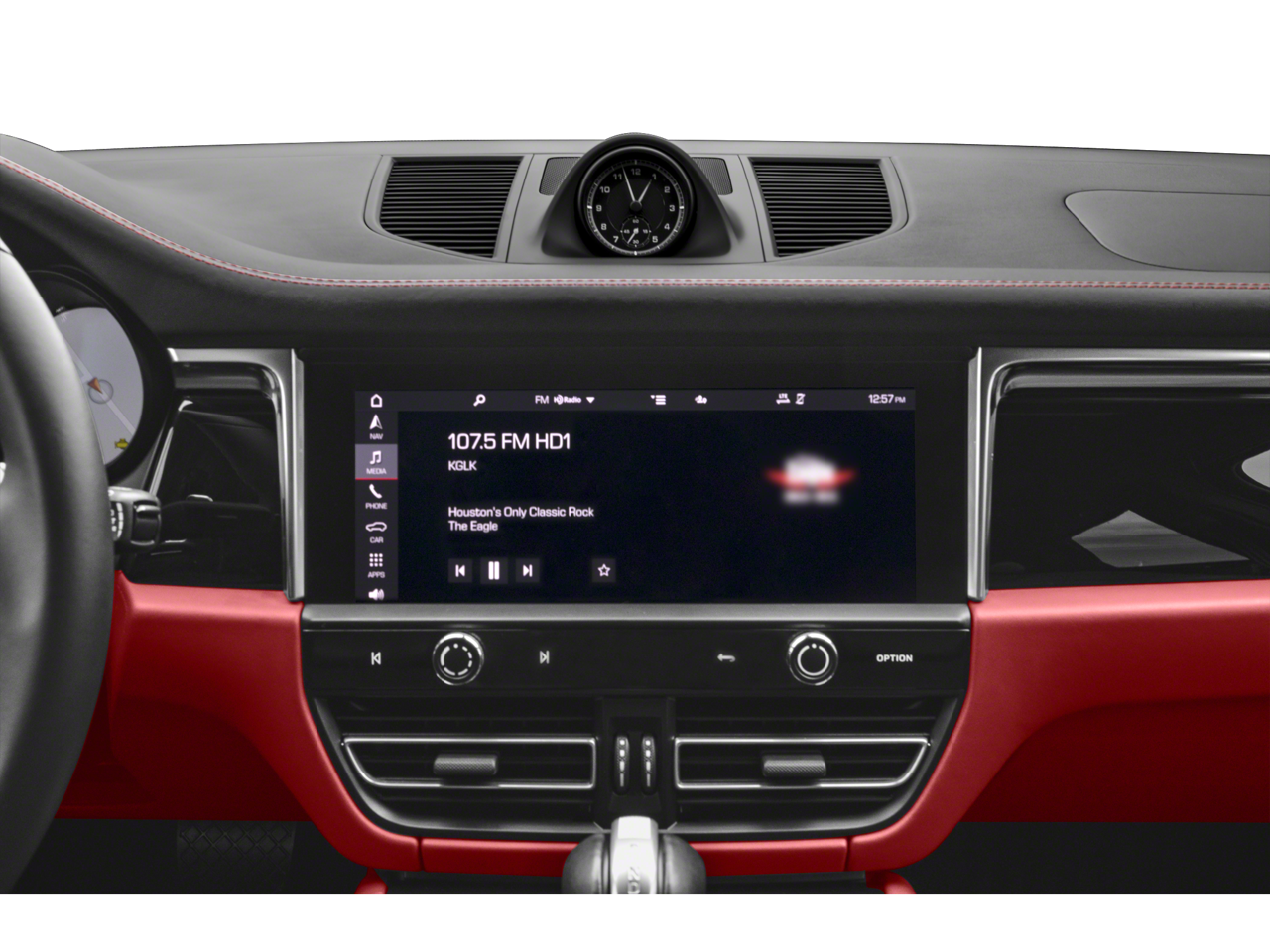 2023 Porsche Macan T