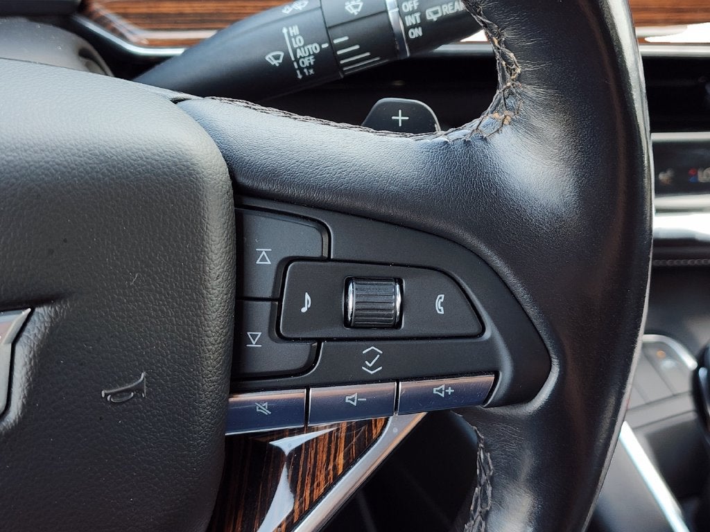 2022 Cadillac Escalade ESV Premium Luxury