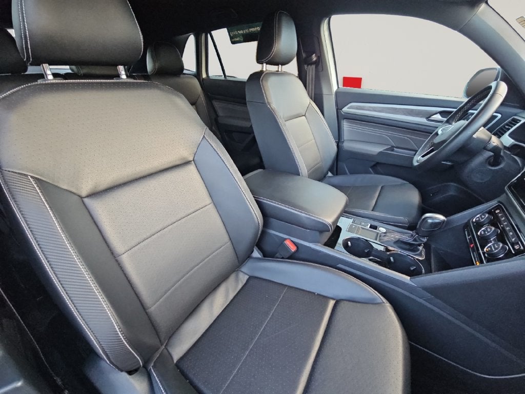 2023 Volkswagen Atlas Cross Sport 2.0T SE w/Technology