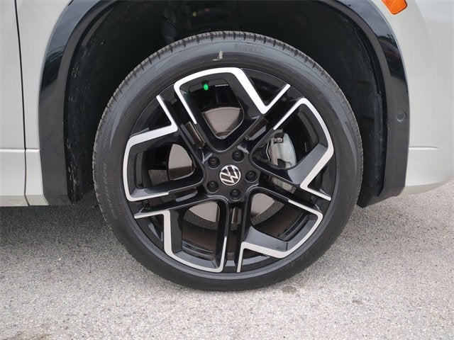 2025 Volkswagen Tiguan SEL R-Line