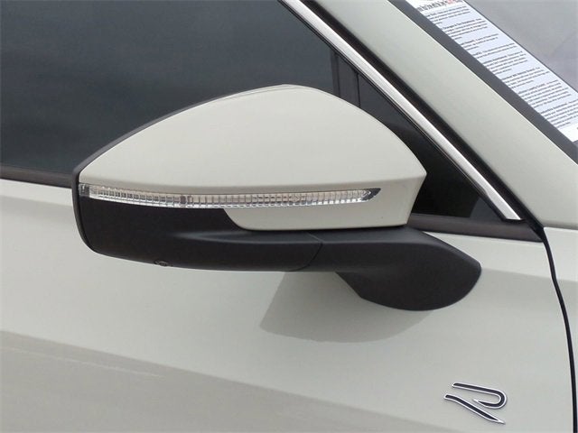 2025 Volkswagen Tiguan SEL R-Line