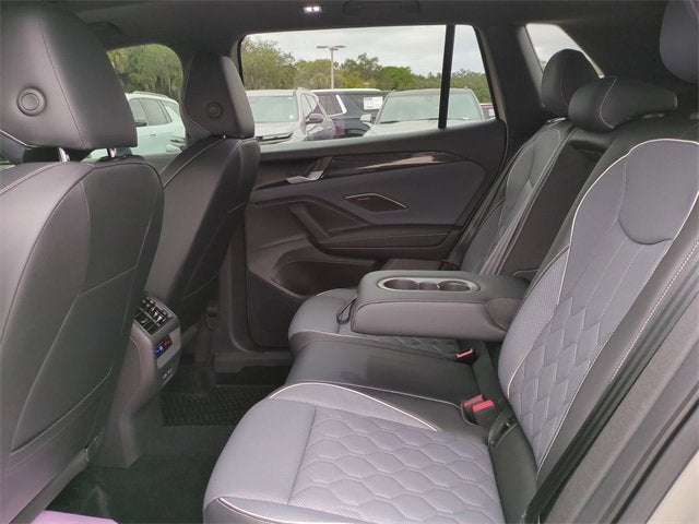 2025 Volkswagen Tiguan SEL R-Line