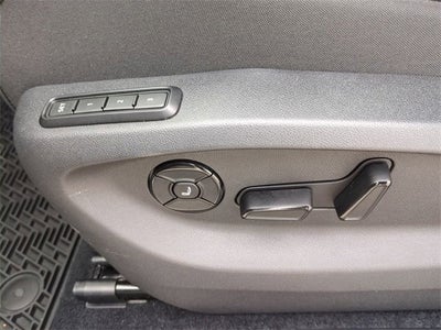 2025 Volkswagen Tiguan SEL R-Line