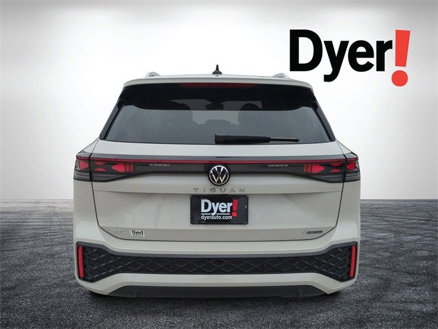 2025 Volkswagen Tiguan SEL R-Line