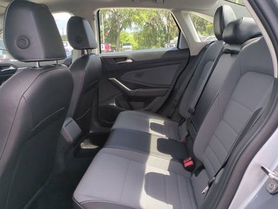 2025 Volkswagen Jetta SE