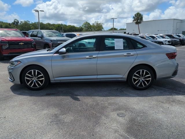 2025 Volkswagen Jetta SE