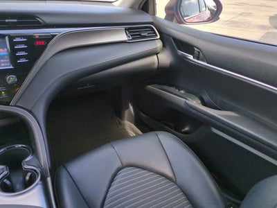 2020 Toyota Camry SE