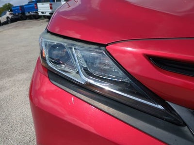 2020 Toyota Camry SE