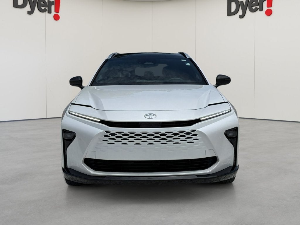 2025 Toyota Crown Signia XLE