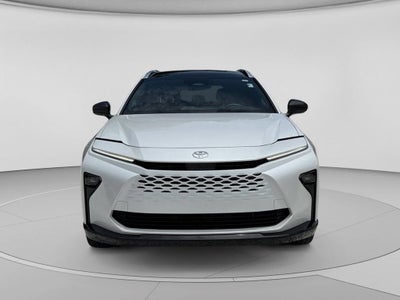 2025 Toyota Crown Signia XLE