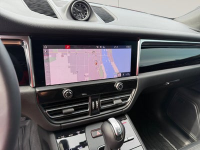 2024 Porsche Macan NA