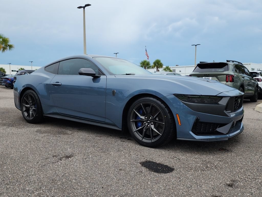 2024 Ford Mustang Dark Horse