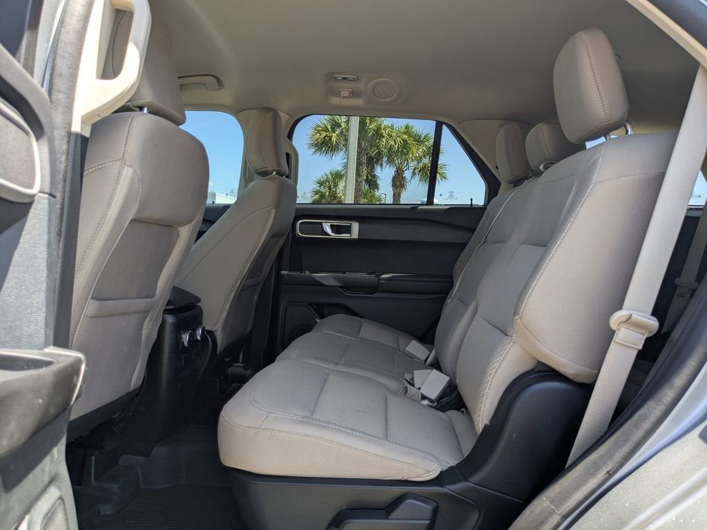 2021 Ford Explorer Base