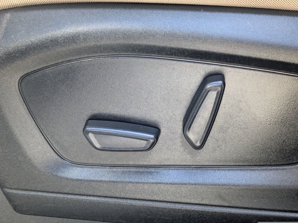 2021 Ford Explorer Base