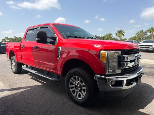 2017 Ford Super Duty F-250 SRW Lariat