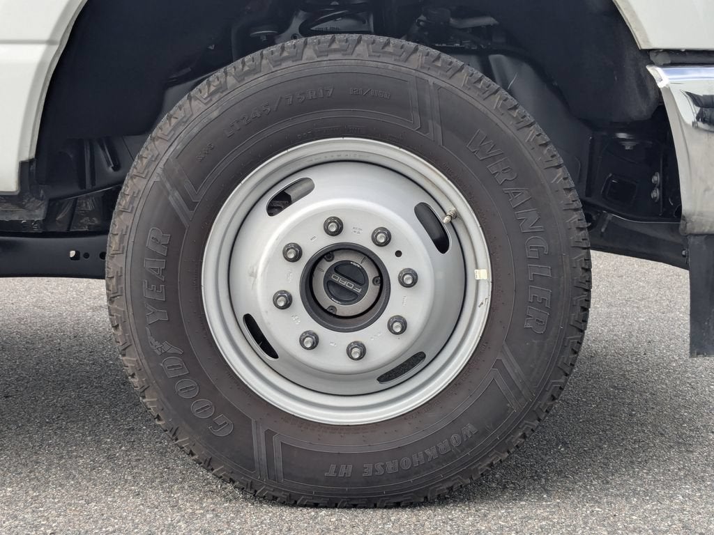 2025 Ford Super Duty F-350 DRW XL