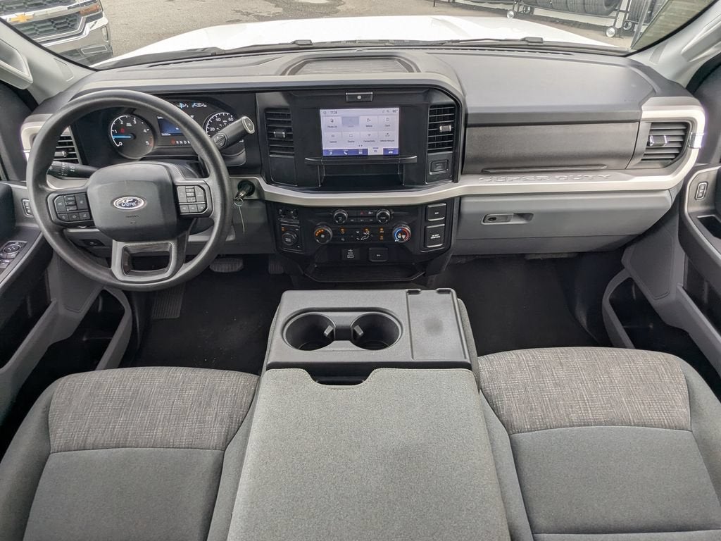 2025 Ford Super Duty F-350 DRW XL