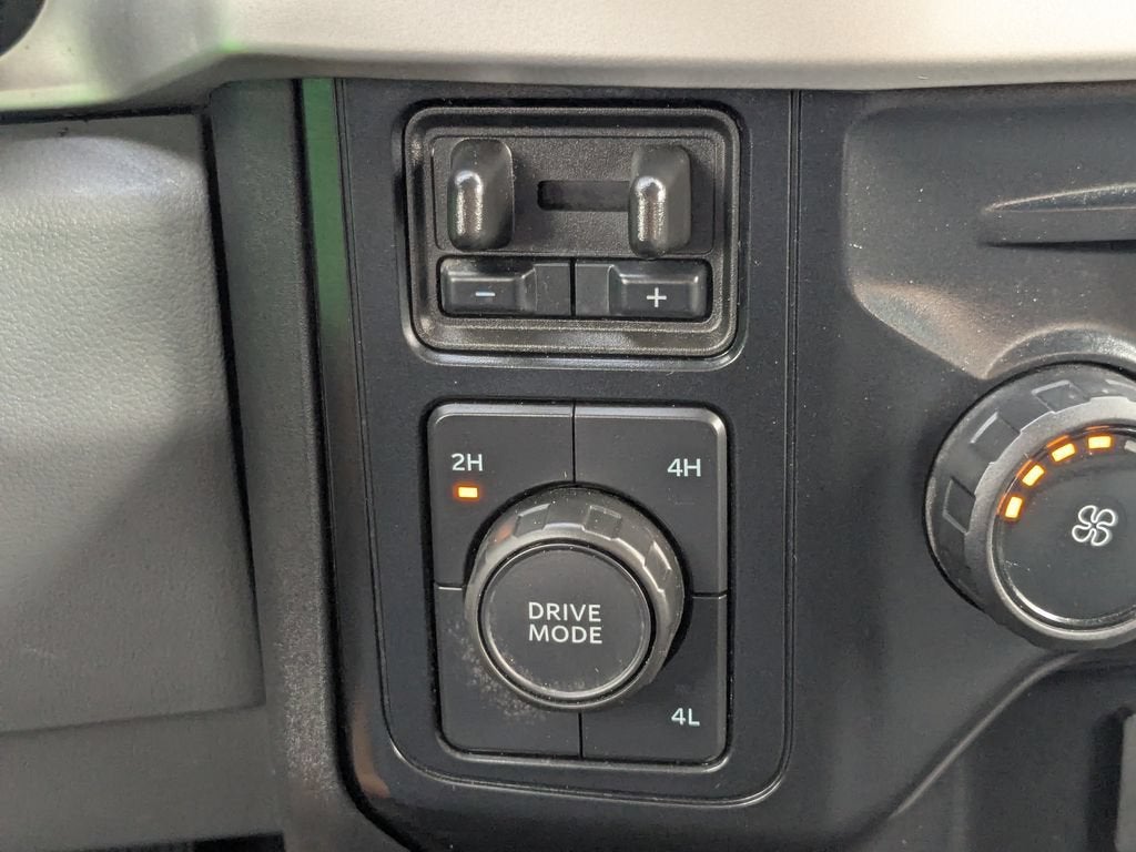 2025 Ford Super Duty F-350 DRW XL