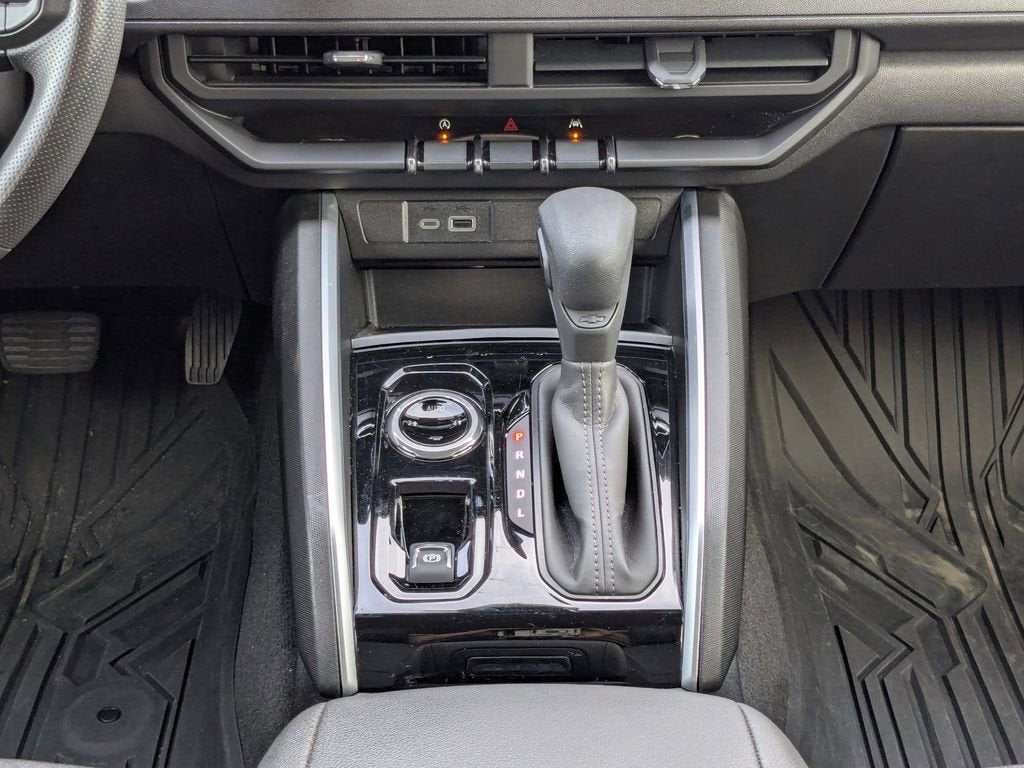 2024 Chevrolet Colorado WT