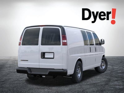 2025 Chevrolet Express Cargo WT