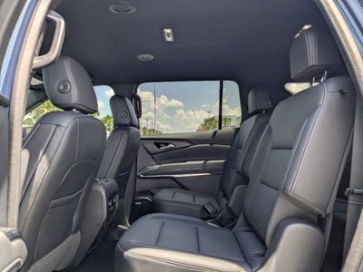 2024 Chevrolet Traverse LT