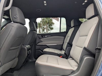 2024 Chevrolet Traverse LT