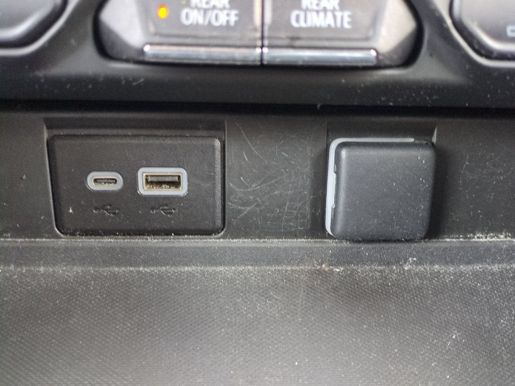 2023 Chevrolet Suburban Z71