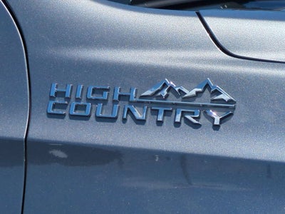 2022 Chevrolet Suburban High Country