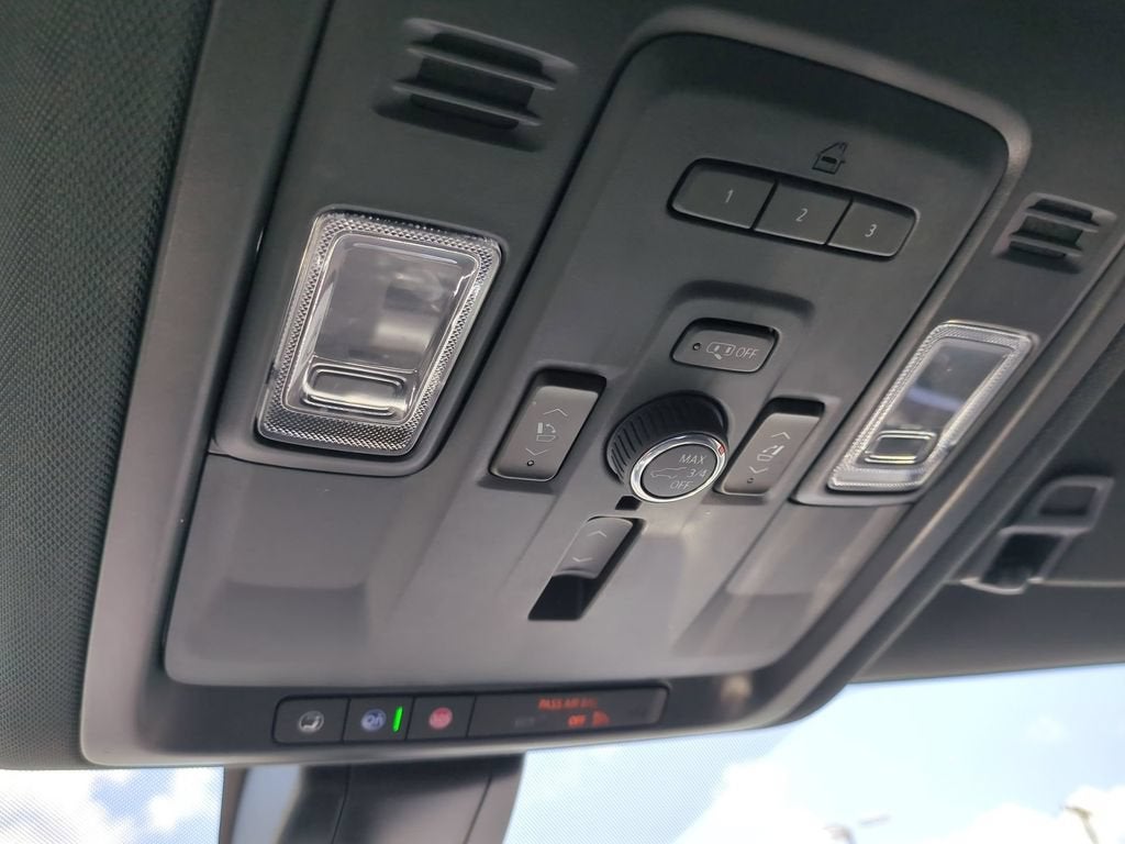 2022 Chevrolet Suburban High Country
