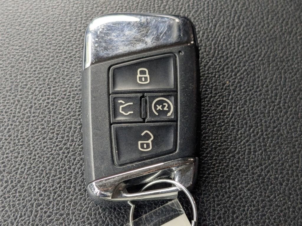 2021 Volkswagen Atlas 3.6L V6 SE w/Technology