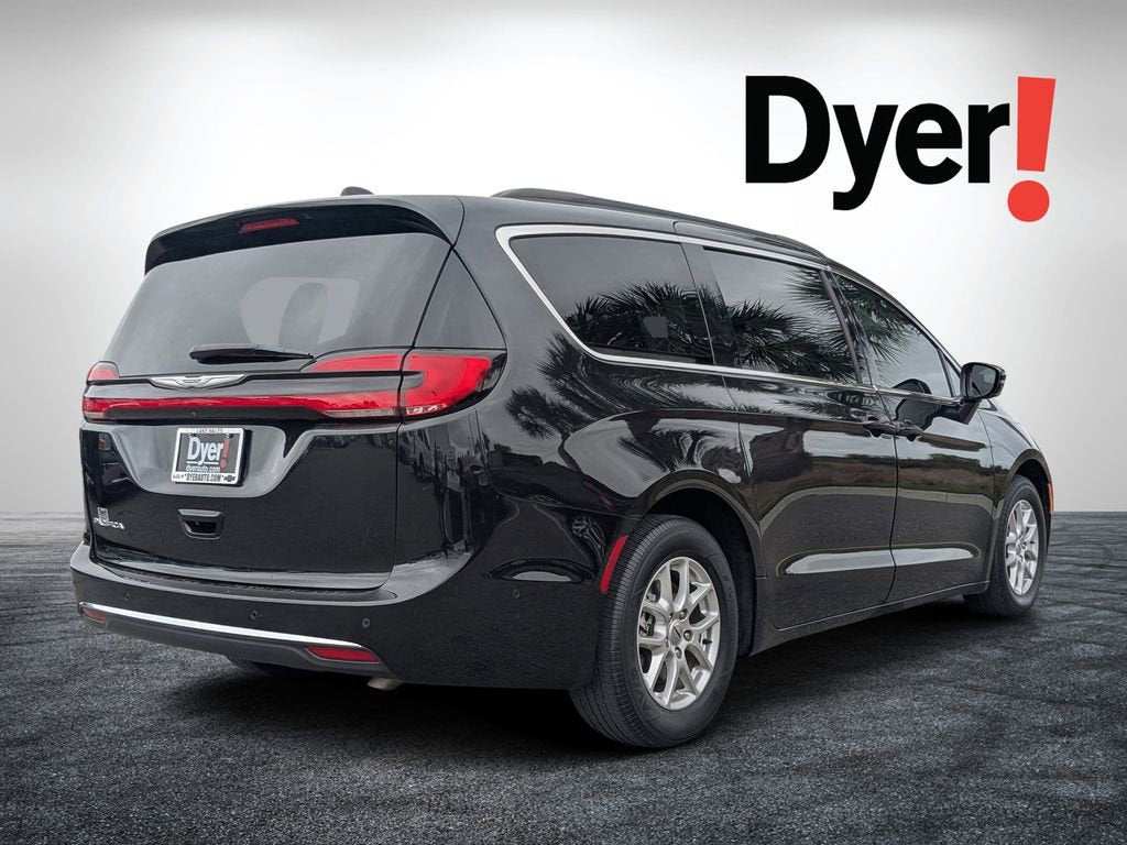 2022 Chrysler Pacifica Touring L