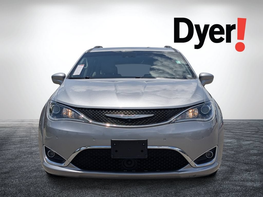 2017 Chrysler Pacifica Touring-L Plus