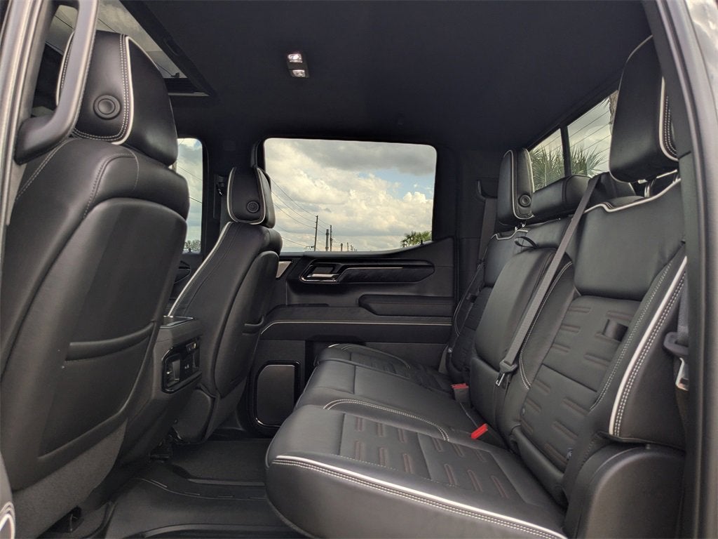 2024 GMC Sierra 1500 AT4X