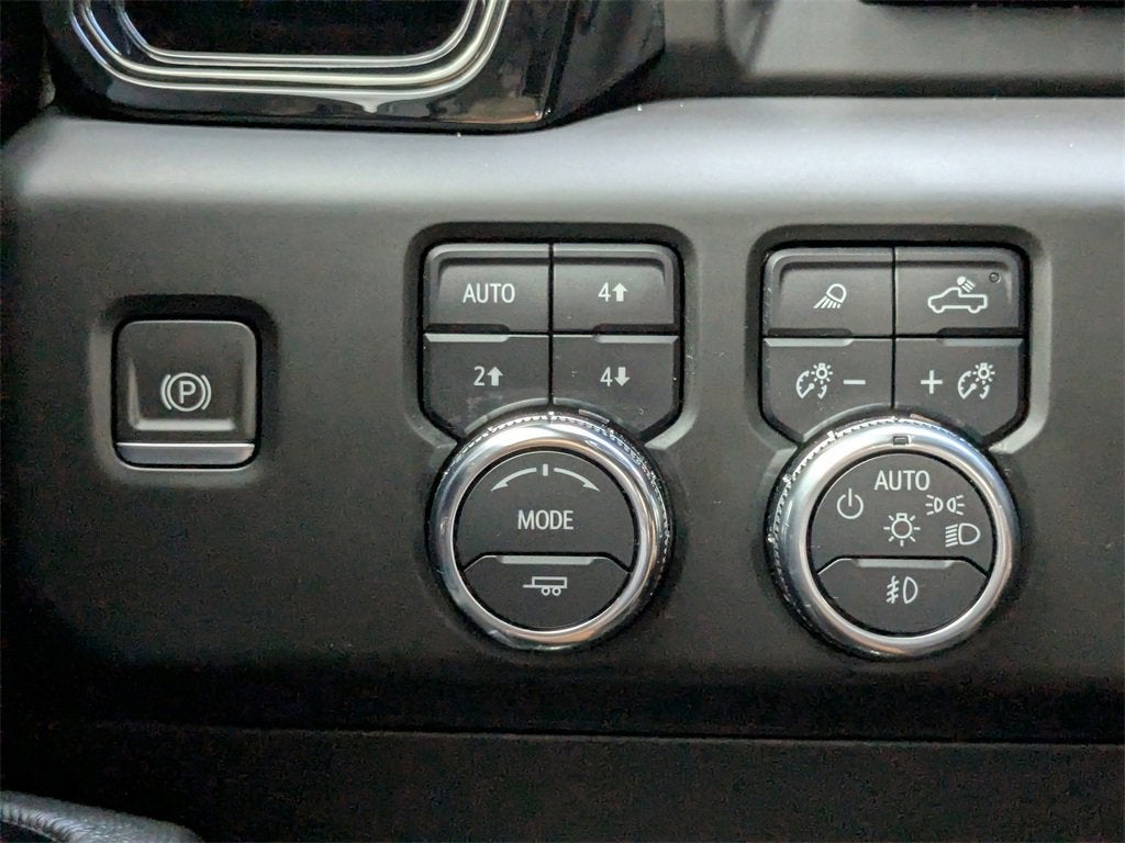 2024 GMC Sierra 1500 AT4X