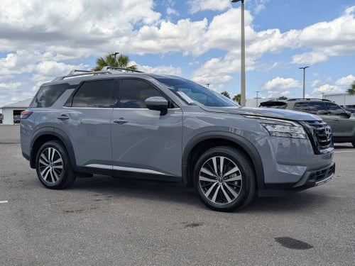 2024 Nissan Pathfinder Platinum