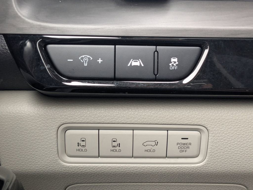 2022 Kia Carnival SX