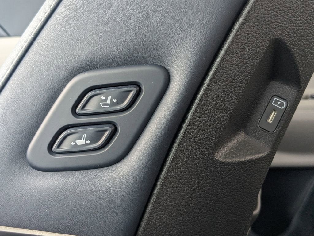 2025 Kia Carnival Hybrid SX