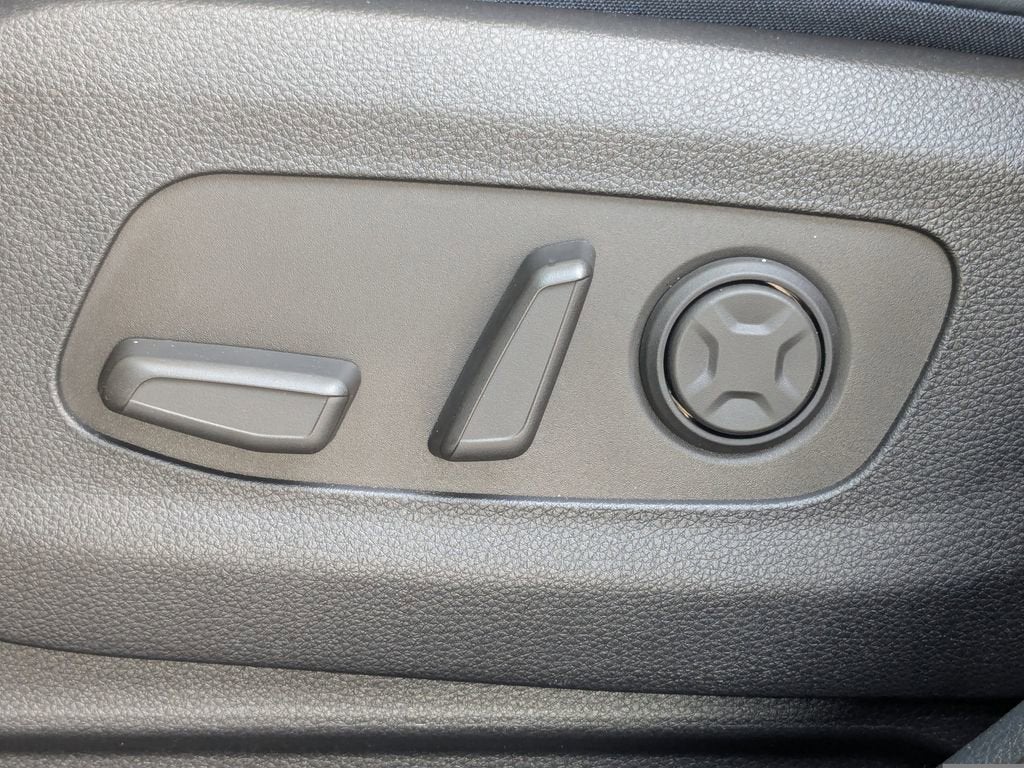 2025 Kia Carnival Hybrid SX