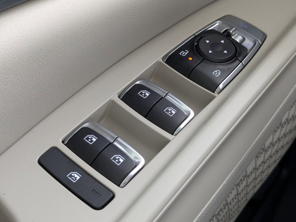 2025 Kia Carnival Hybrid SX