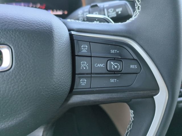 2025 Jeep Grand Cherokee Limited 4x2