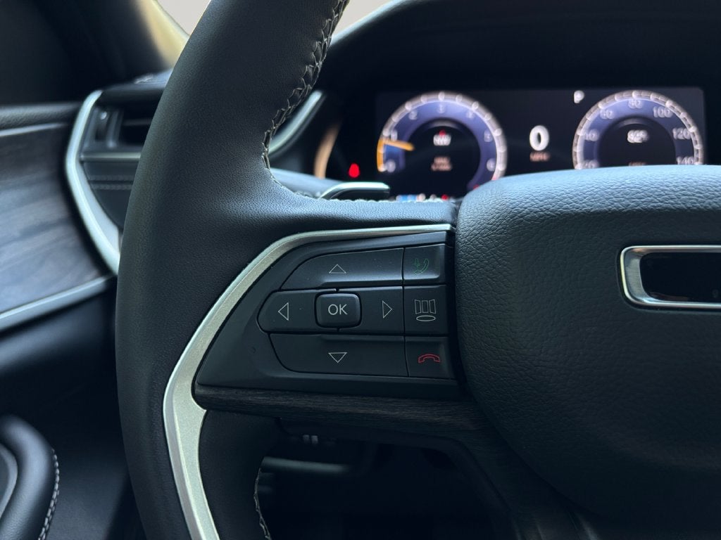 2025 Jeep Grand Cherokee Limited 4x2
