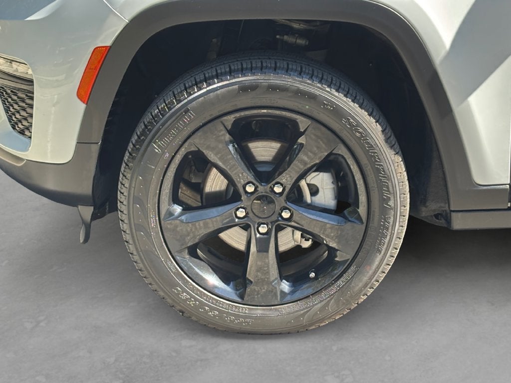2025 Jeep Grand Cherokee Limited 4x2
