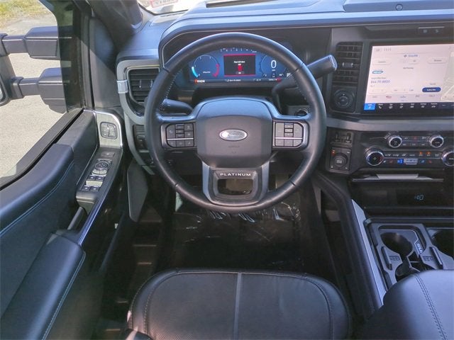 2025 Ford Super Duty F-350 SRW Platinum