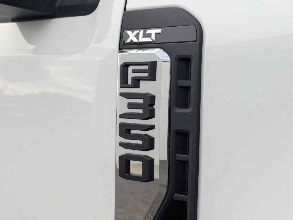 2025 Ford Super Duty F-350 DRW XL