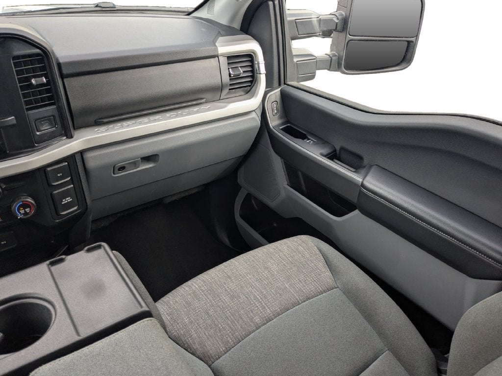 2025 Ford Super Duty F-350 DRW XL