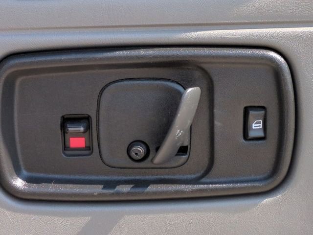 2019 Chevrolet Express Passenger 3500 LT