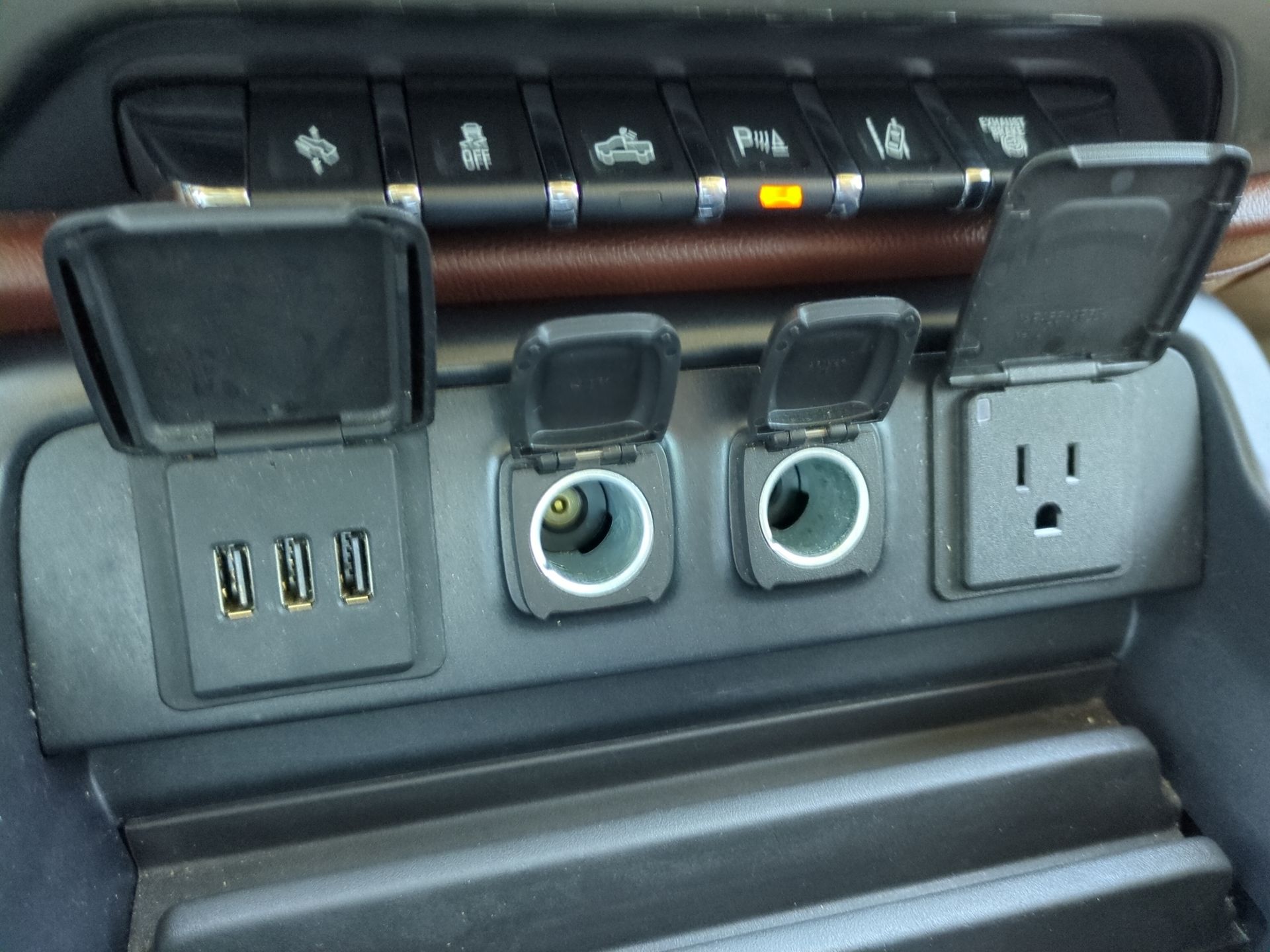 2015 Chevrolet Silverado 3500 HD High Country