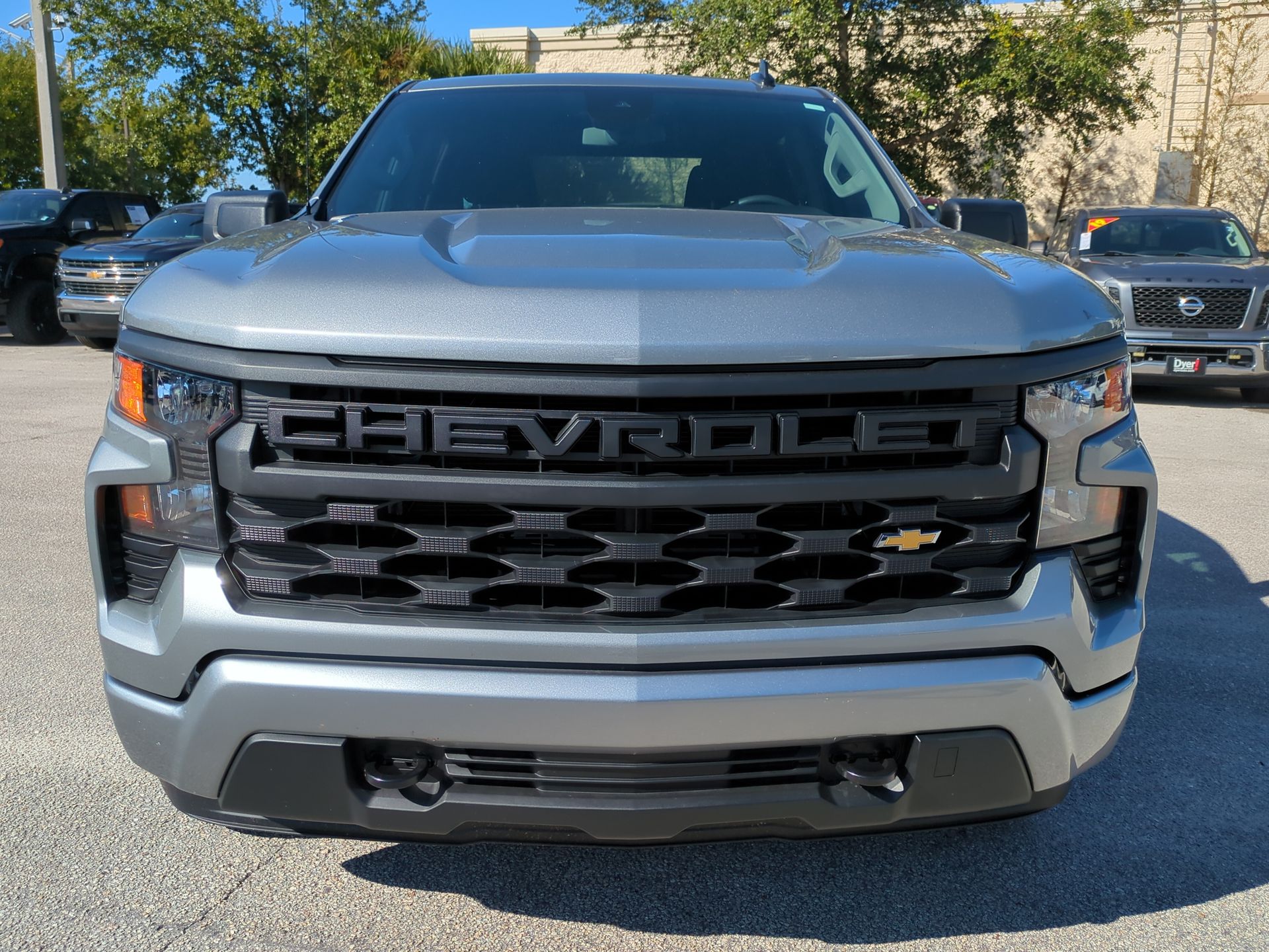 2025 Chevrolet Silverado 1500 Custom