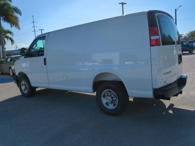 2025 Chevrolet Express Cargo WT