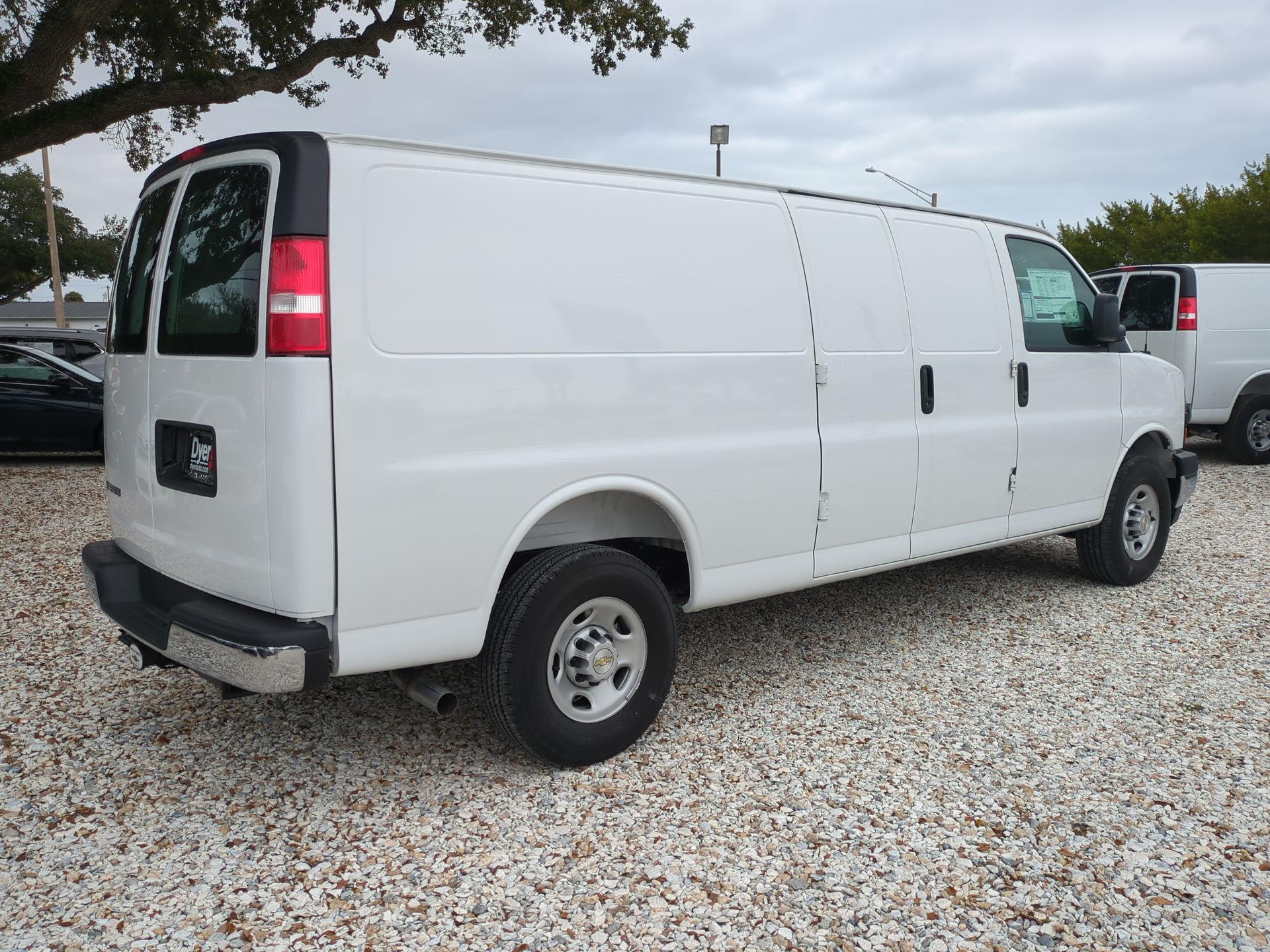 2025 Chevrolet Express Cargo 2500 WT